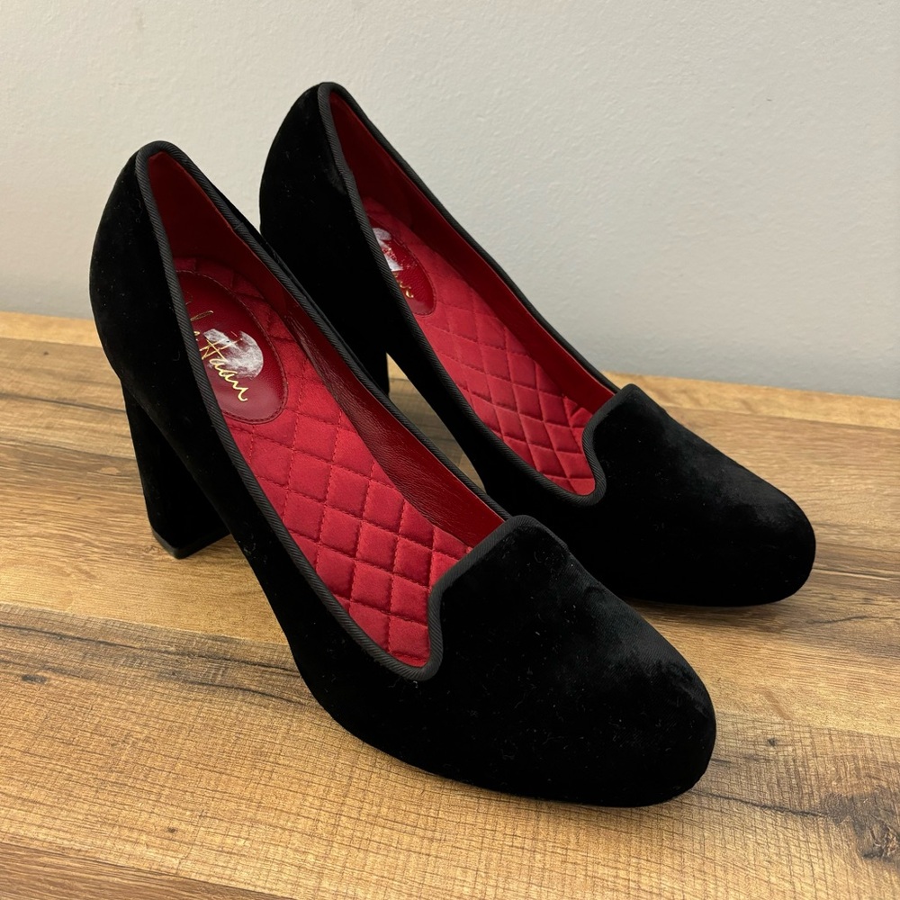 Cole Haan Black Velvet Heels with Red Interior